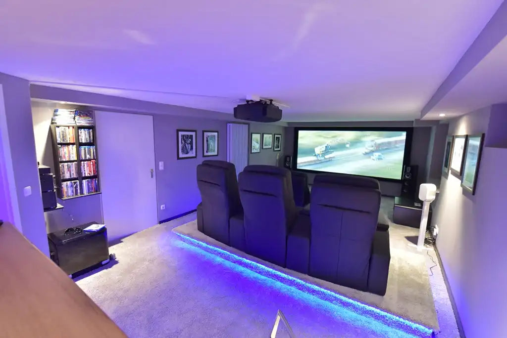 Heimkino mit Sportbar