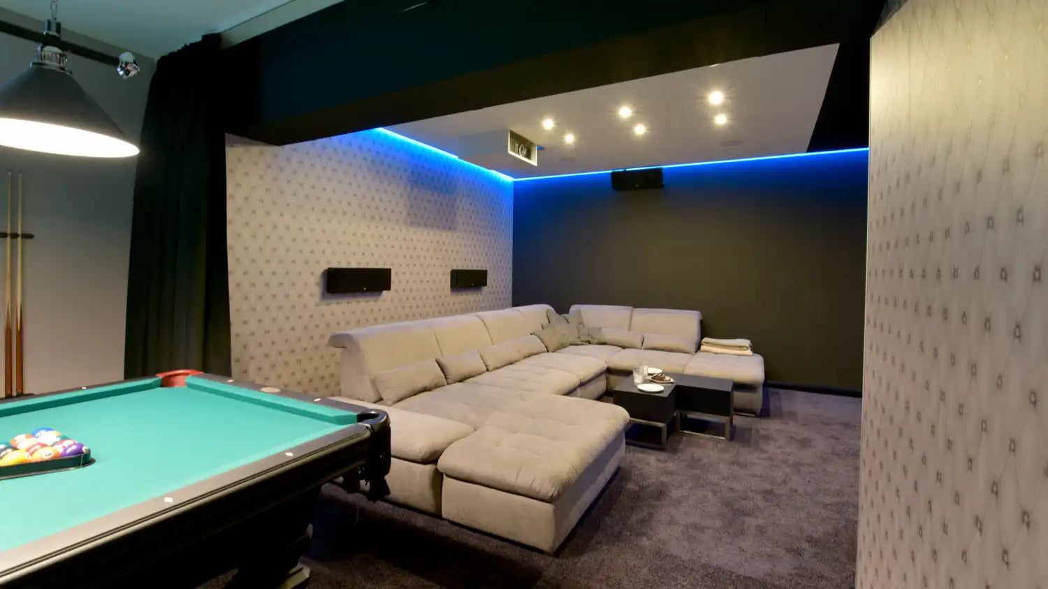 Heimkinobau Fertigstellung