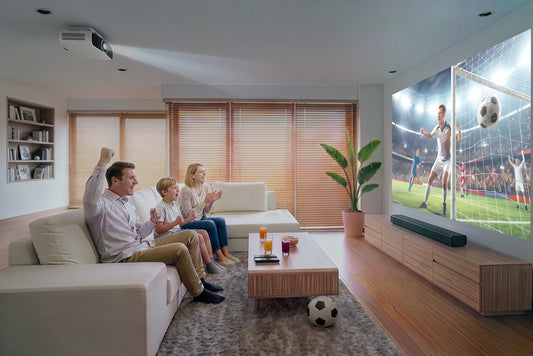 Beamer oder Laser-TV: Heimkino-Beamer im Wohnzimmer