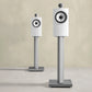 Bowers & Wilkins FS-700 S3 Lautsprecherständer (Paar) – in Silber mit Lautsprechern 705 S3 (nicht im Lieferumfang)