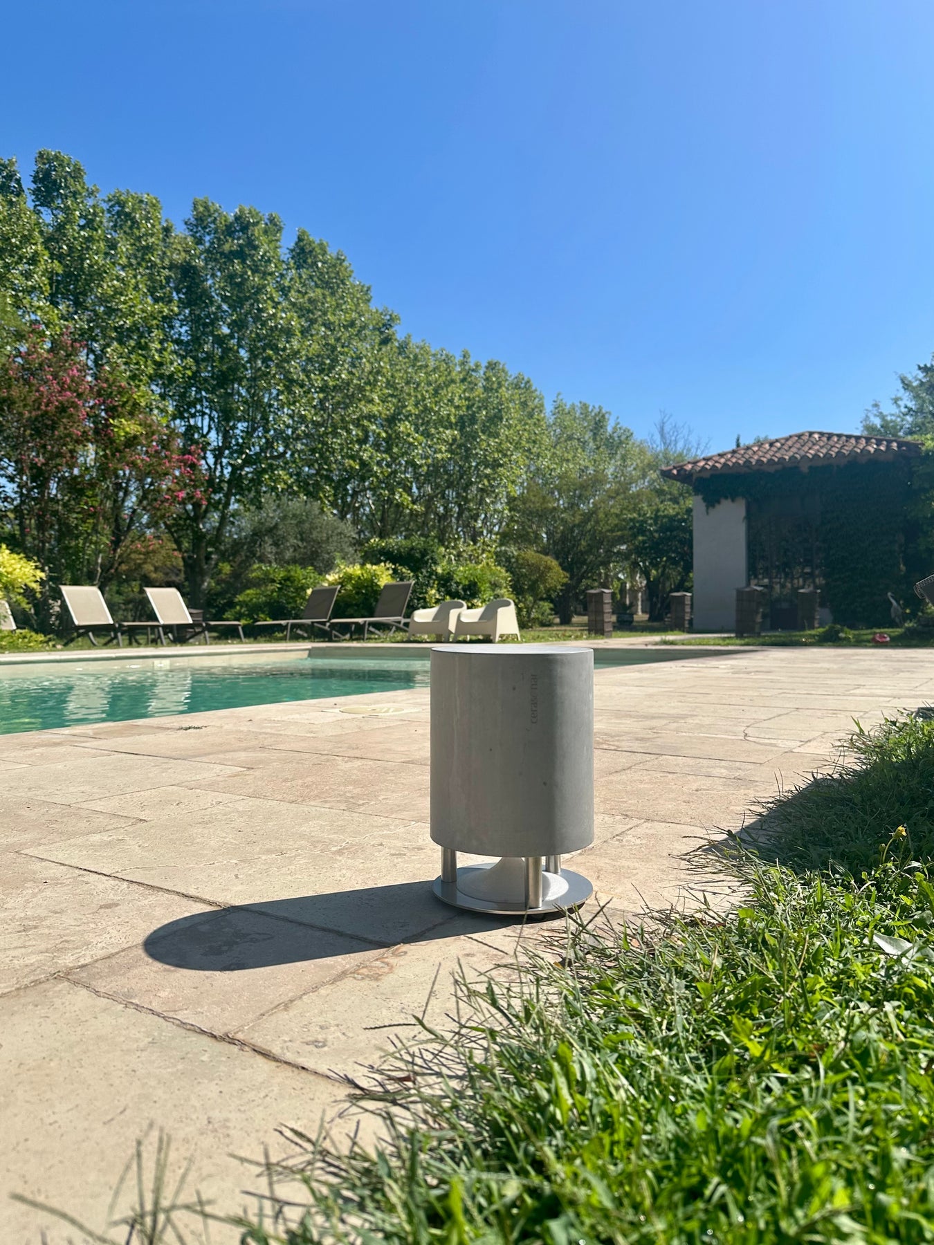 cerasonar concrete mini v2 – Beton-Outdoor-Lautsprecher – CINE-CRAFT