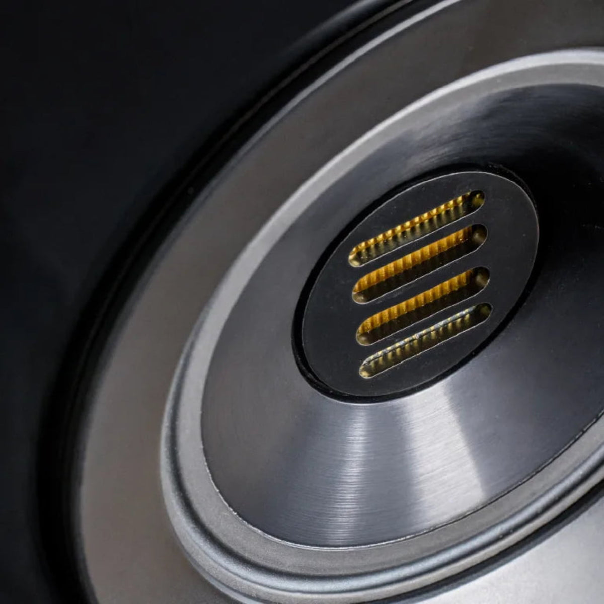 ELAC Concentro S 503.2 Regallautsprecher – Detail