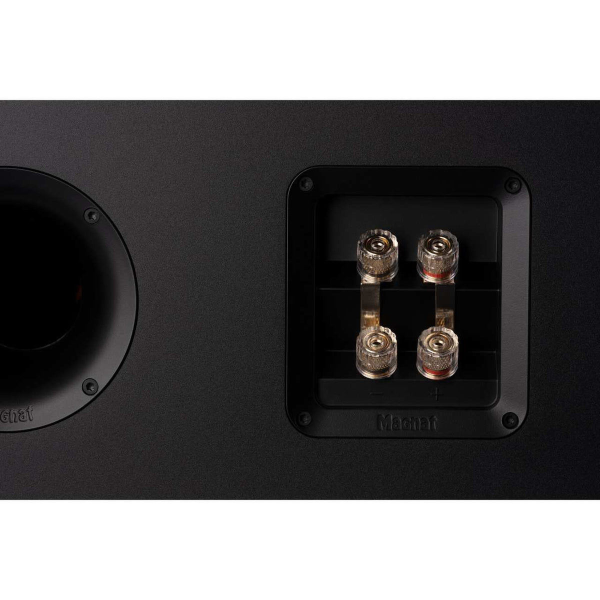 Magnat Signature Center Pro II – Anschlussklemmen