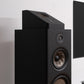 Polk Reserve R900 Höhenlautsprecher (Paar) – in Schwarz auf einem Standlautsprecher