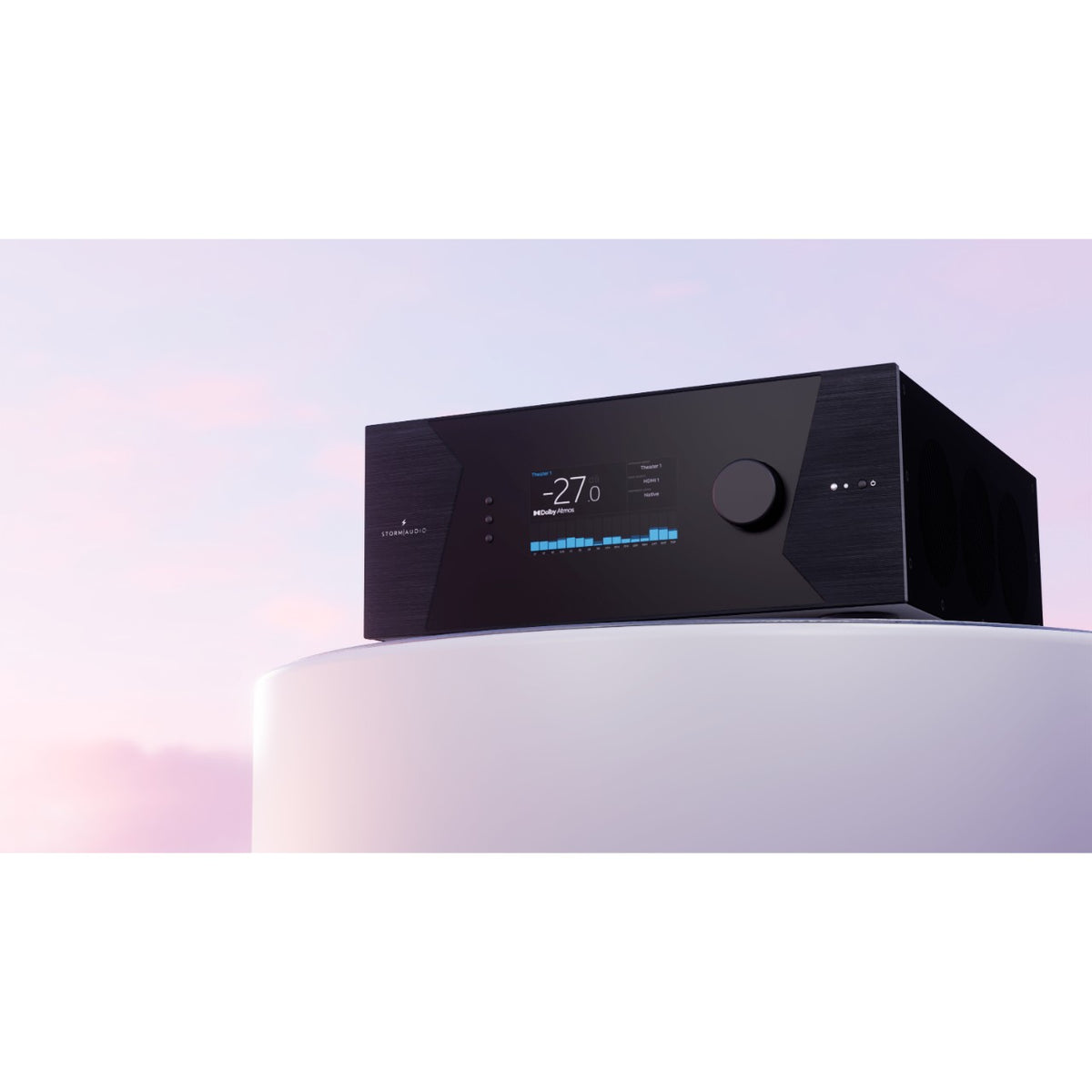 StormAudio ISR Fusion 20 AV-Receiver 16 Endstufen – Front auf Sockel