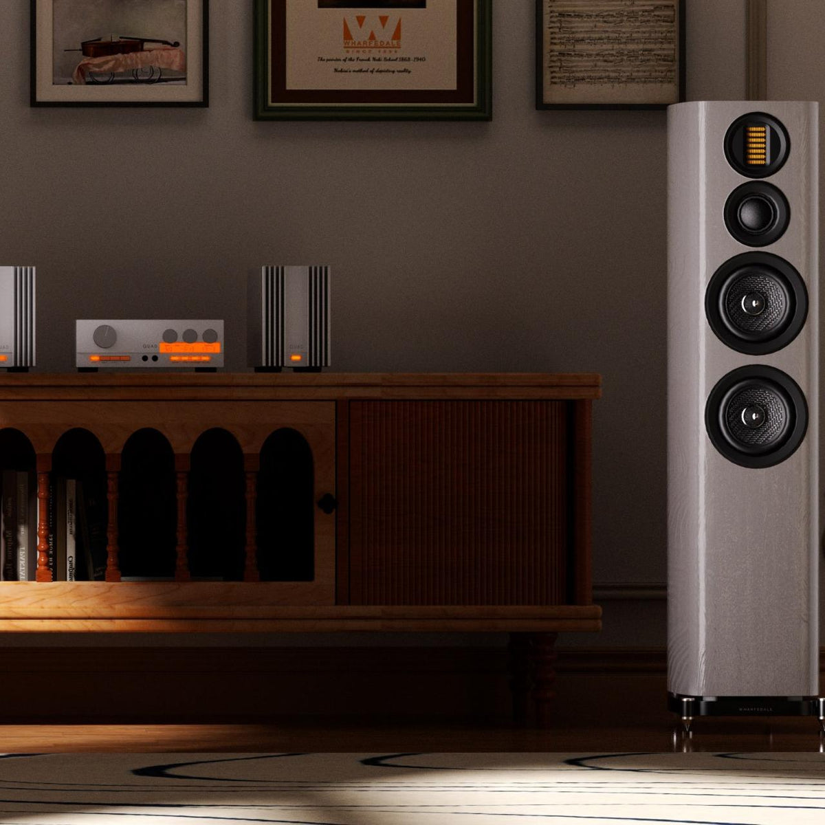 Wharfedale EVO 4.4 Standlautsprecher in Weiß im Wohnzimmer
