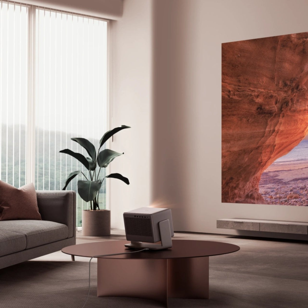 XGIMI Horizon 20 Pro 4K Beamer im Wohnzimmer auf dem Couchtisch