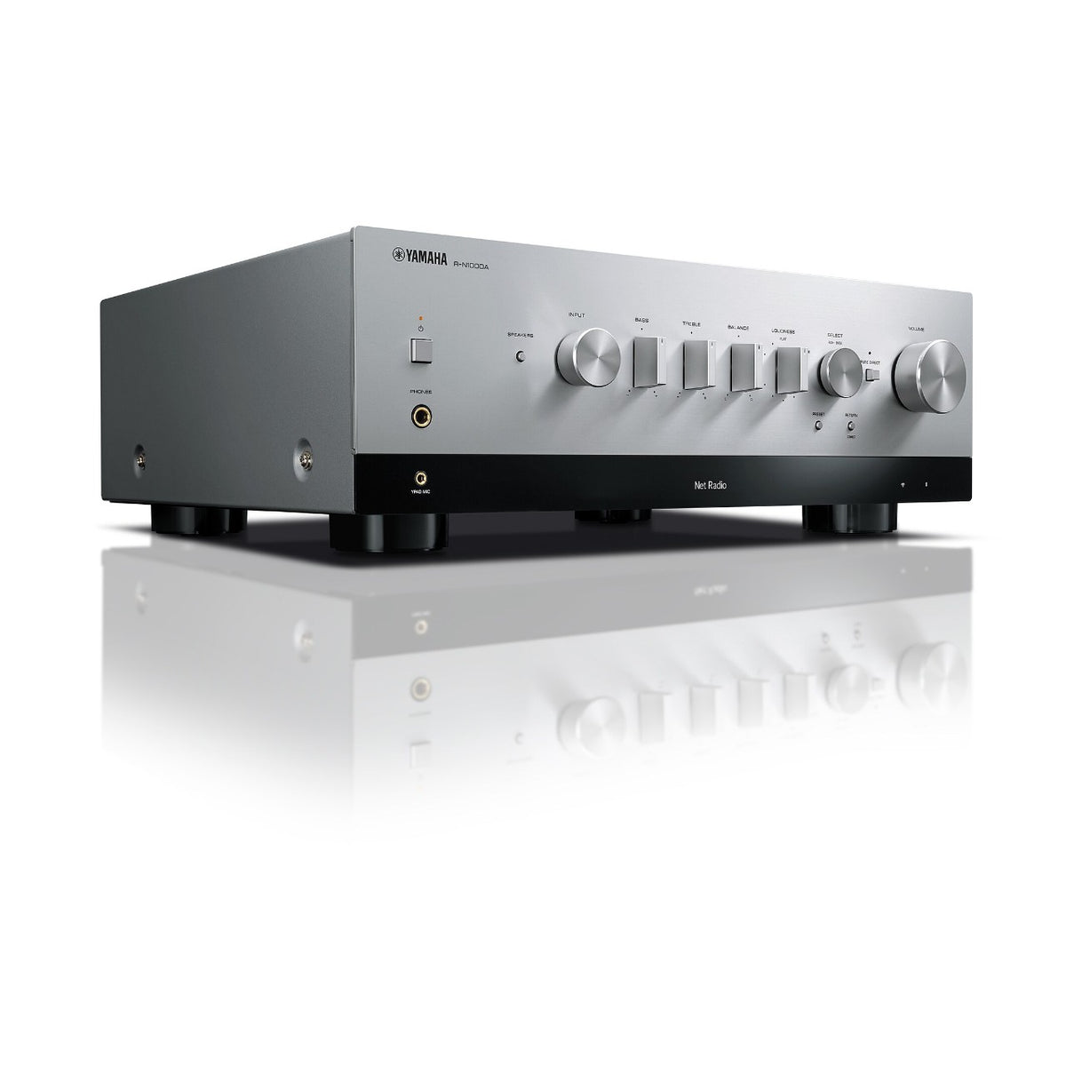 Yamaha R-N1000A Netzwerk Receiver – Schrägansicht in Silber